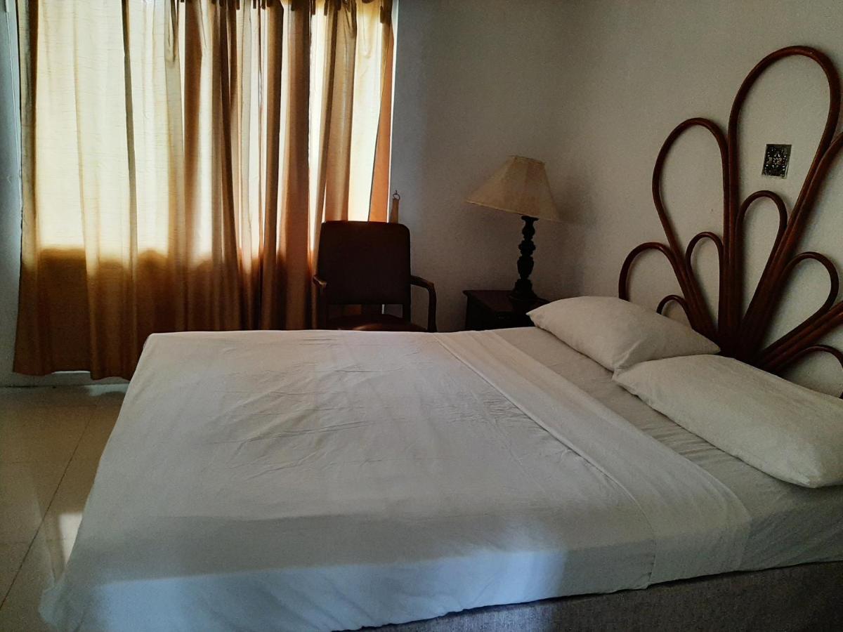 Beach Condos -Montego Bay Club Beach Resort ภายนอก รูปภาพ