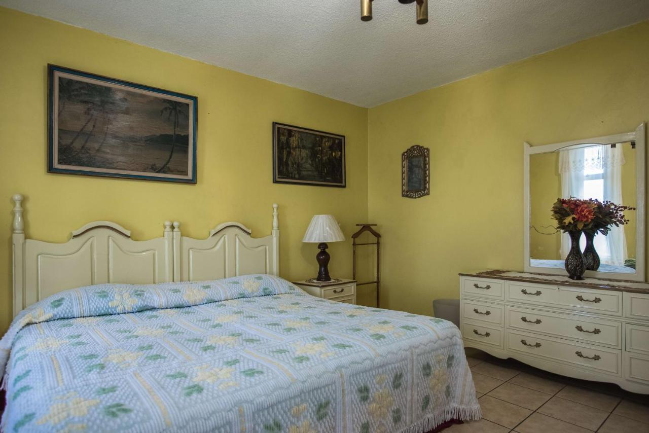 Beach Condos -Montego Bay Club Beach Resort ภายนอก รูปภาพ