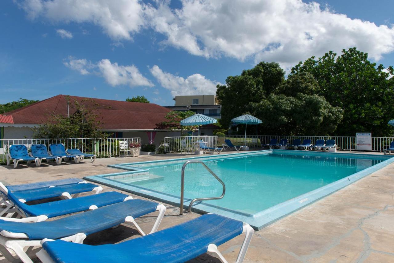 Beach Condos -Montego Bay Club Beach Resort ภายนอก รูปภาพ